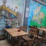 El Hostal Portelli - Solo Para Extranjeros
